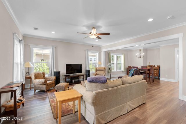 4 Tug Boat Lane, Beaufort, SC 29907