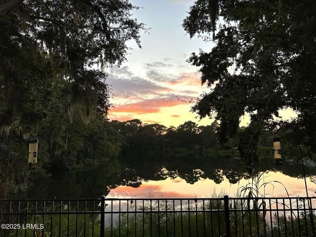 4 Tug Boat Lane, Beaufort, SC 29907