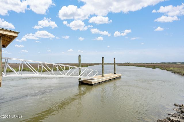 4 Tug Boat Lane, Beaufort, SC 29907