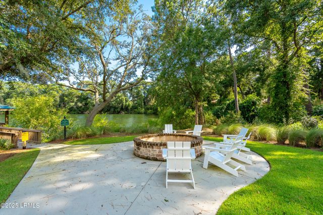 4 Tug Boat Lane, Beaufort, SC 29907