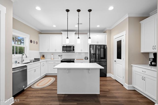 4 Tug Boat Lane, Beaufort, SC 29907