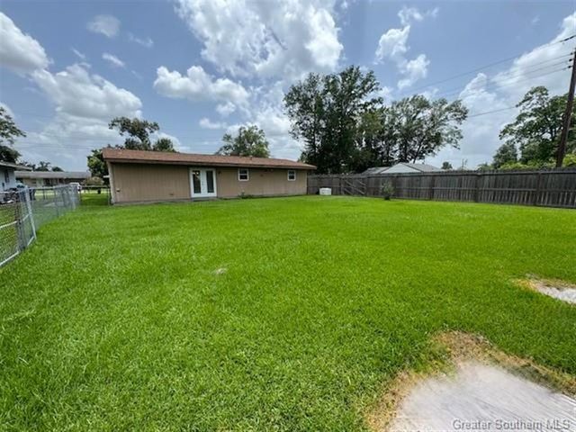 1201 Texas Street, Sulphur, LA 70663