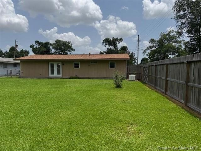 1201 Texas Street, Sulphur, LA 70663