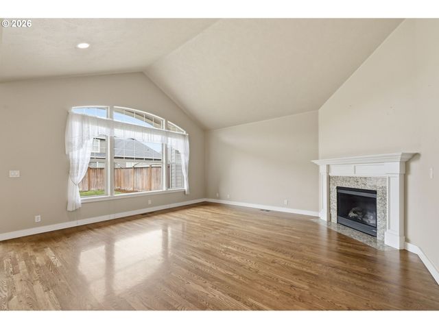 1264 S 41ST Pl, Springfield, OR 97478