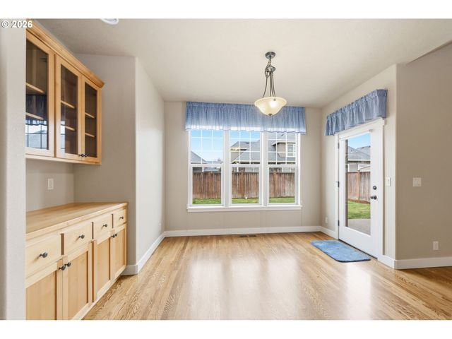 1264 S 41ST Pl, Springfield, OR 97478