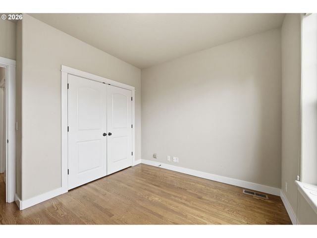 1264 S 41ST Pl, Springfield, OR 97478