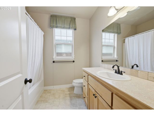 1264 S 41ST Pl, Springfield, OR 97478