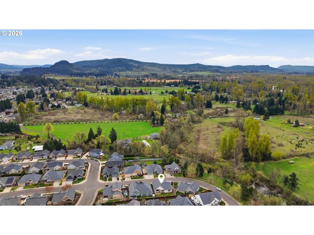 1264 S 41ST Pl, Springfield, OR 97478