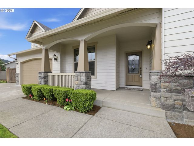 1264 S 41ST Pl, Springfield, OR 97478
