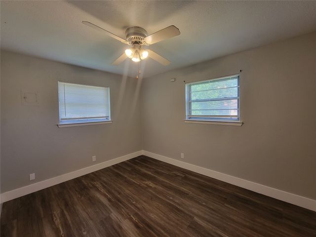 829 E Mustang Street, Crowley, TX 76036