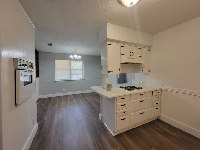 829 E Mustang Street, Crowley, TX 76036