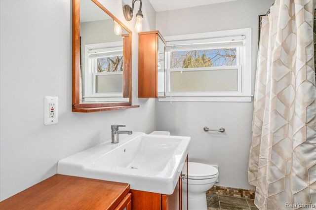 47969 Merle Court, Belleville, MI 48111