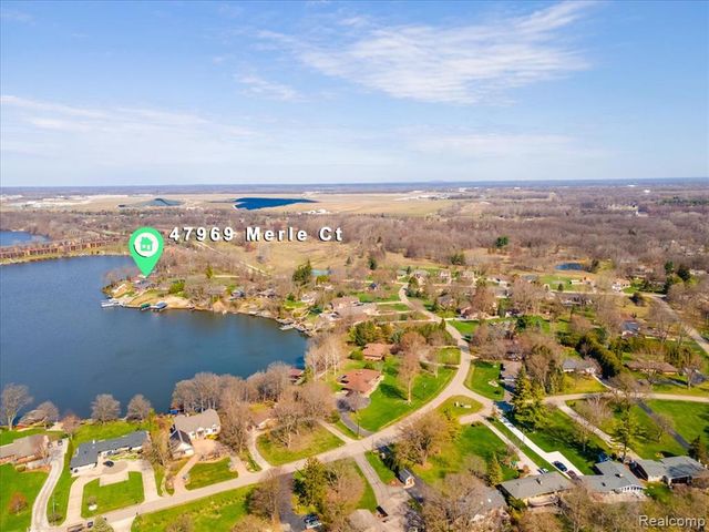 47969 Merle Court, Belleville, MI 48111