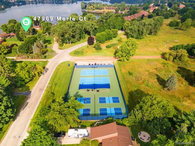 47969 Merle Court, Belleville, MI 48111