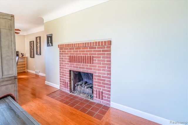 47969 Merle Court, Belleville, MI 48111