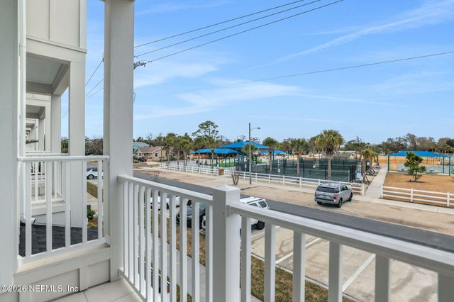 18 BEACH Way N, Jacksonville Beach, FL 32250