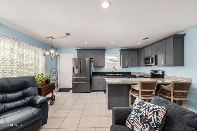 438 N 63RD Lane, Phoenix, AZ 85043