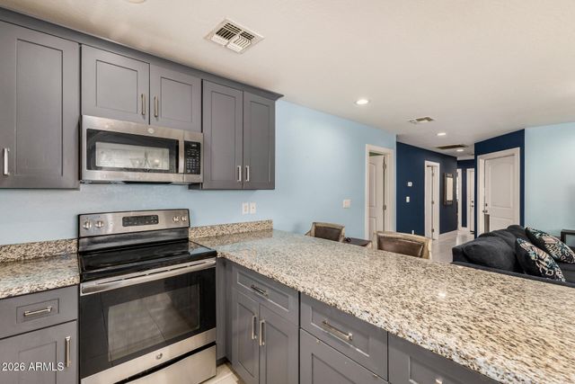 438 N 63RD Lane, Phoenix, AZ 85043