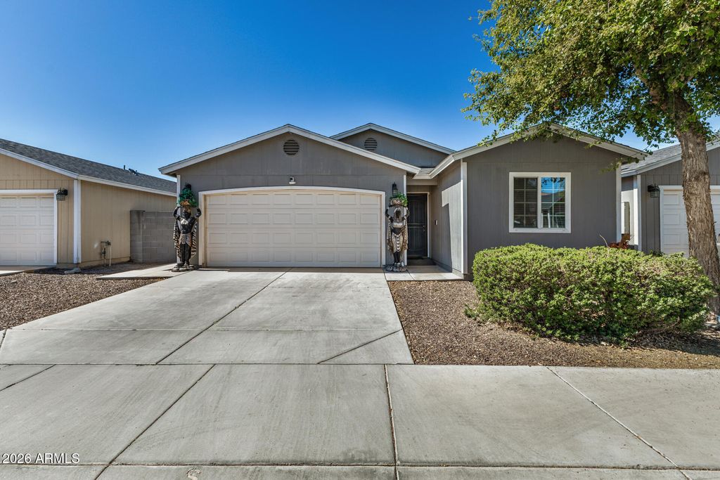 438 N 63RD Lane, Phoenix, AZ 85043