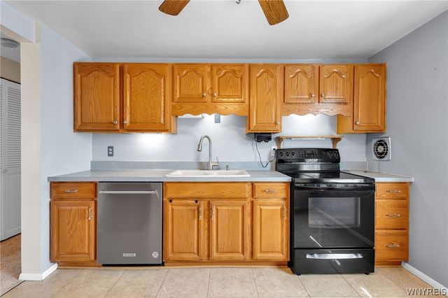 409 Tracey Lane, Grand Island, NY 14072