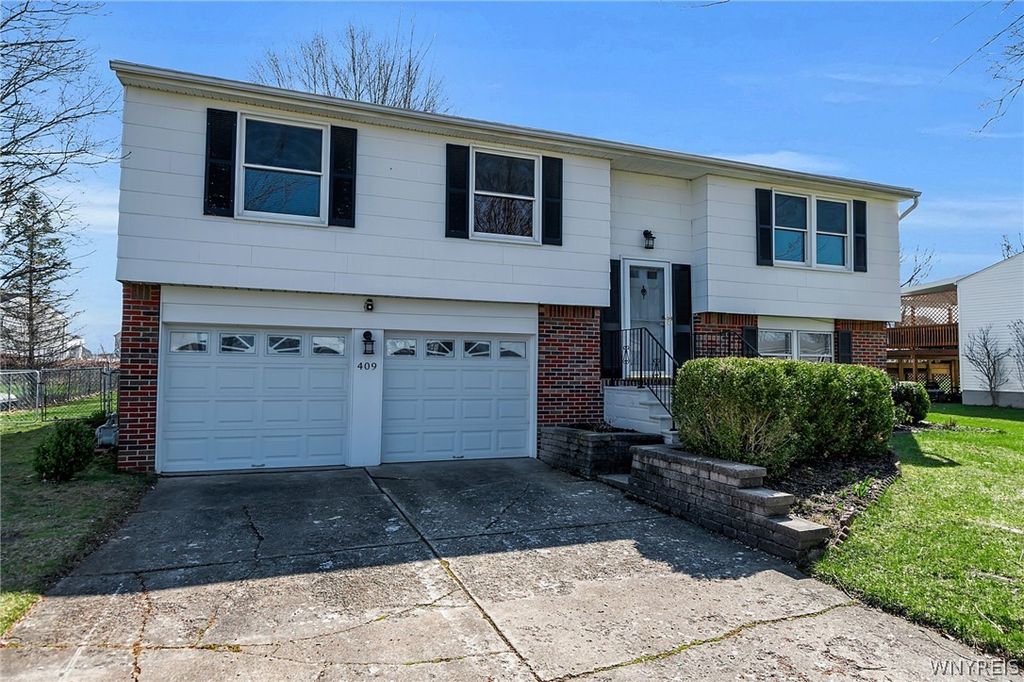 409 Tracey Lane, Grand Island, NY 14072