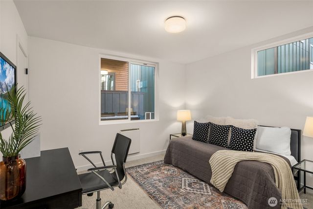 916 C 15th Avenue, Seattle, WA 98122