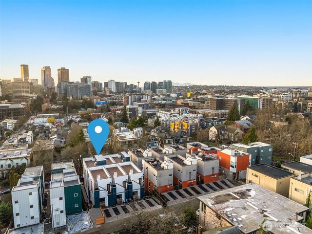 916 C 15th Avenue, Seattle, WA 98122