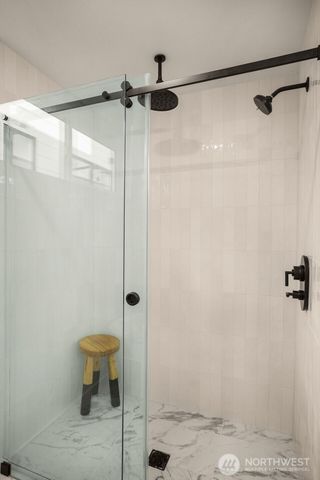 916 C 15th Avenue, Seattle, WA 98122