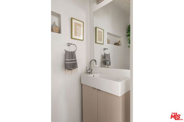 3117 Berkeley Avenue, Los Angeles, CA 90026