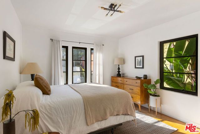 3117 Berkeley Avenue, Los Angeles, CA 90026