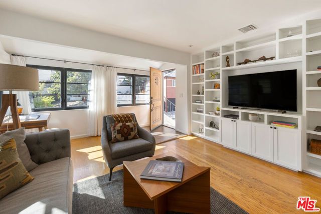 3117 Berkeley Avenue, Los Angeles, CA 90026