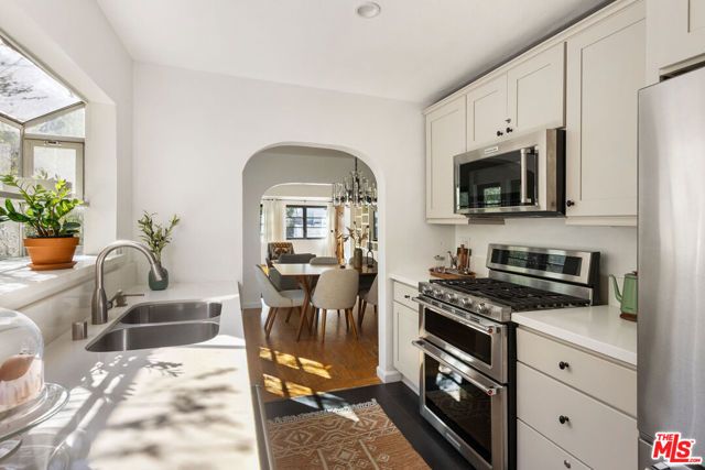 3117 Berkeley Avenue, Los Angeles, CA 90026