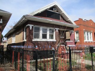1620 S 58th Court, Cicero, IL 60804