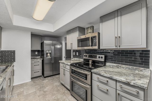 9341 W BRIARWOOD Circle N, Sun City, AZ 85351