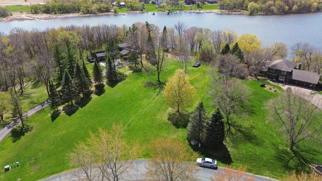 5125 Fern Drive, Loretto, MN 55357