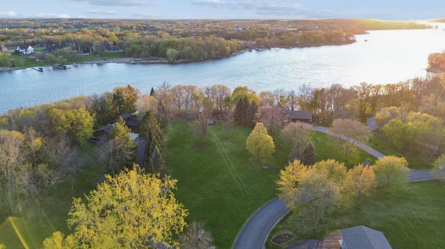 5125 Fern Drive, Loretto, MN 55357