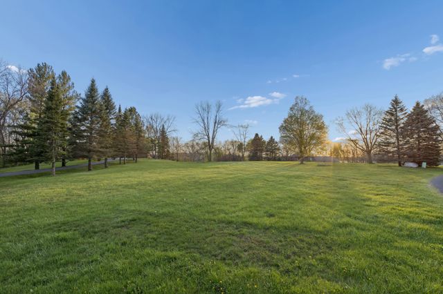 5125 Fern Drive, Loretto, MN 55357