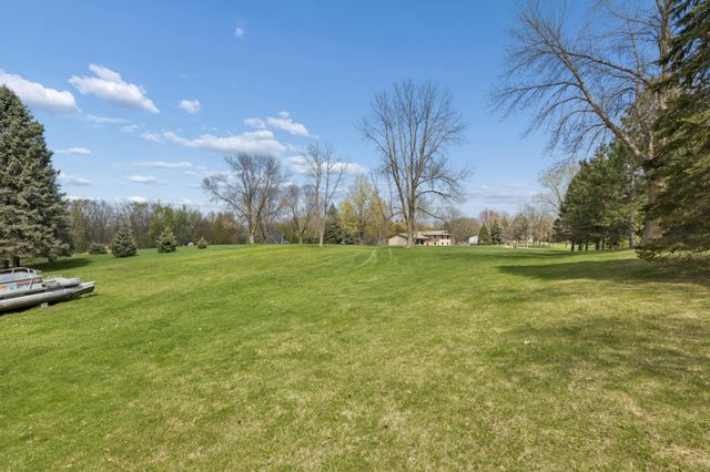 5125 Fern Drive, Loretto, MN 55357
