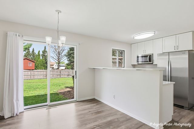 213 Windridge Drive, Mchenry, IL 60050