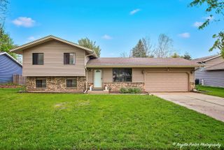 213 Windridge Drive, Mchenry, IL 60050
