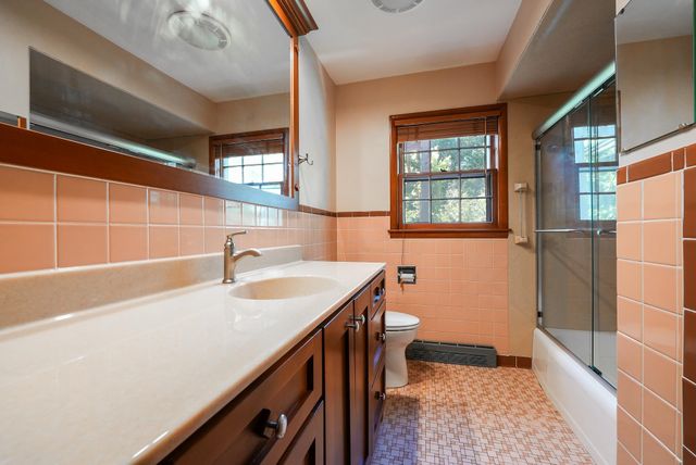1305 W Park Ave, El Dorado, KS 67042