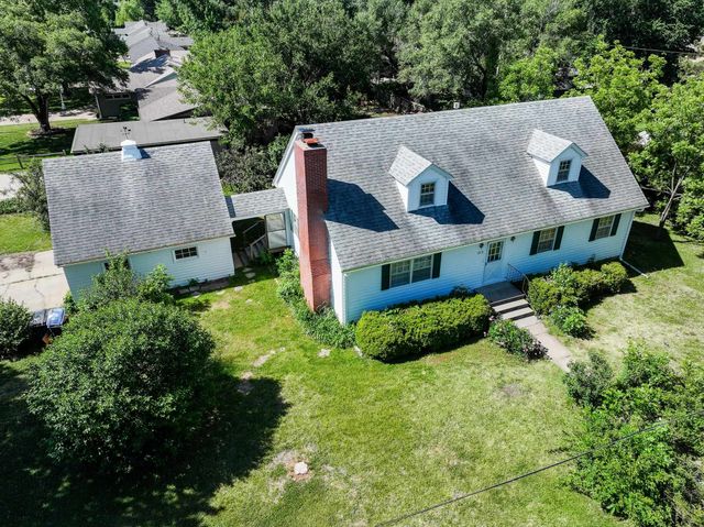 1305 W Park Ave, El Dorado, KS 67042
