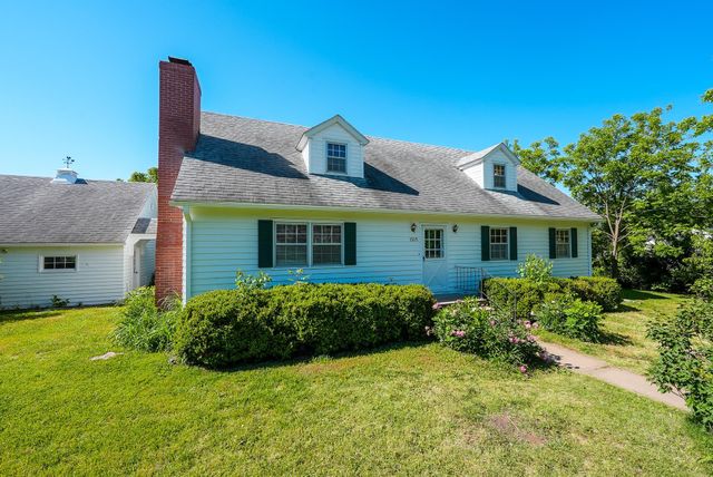 1305 W Park Ave, El Dorado, KS 67042
