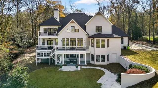 450 Birkdale Drive, Fayetteville, GA 30215