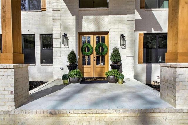 450 Birkdale Drive, Fayetteville, GA 30215