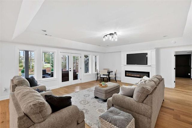 450 Birkdale Drive, Fayetteville, GA 30215
