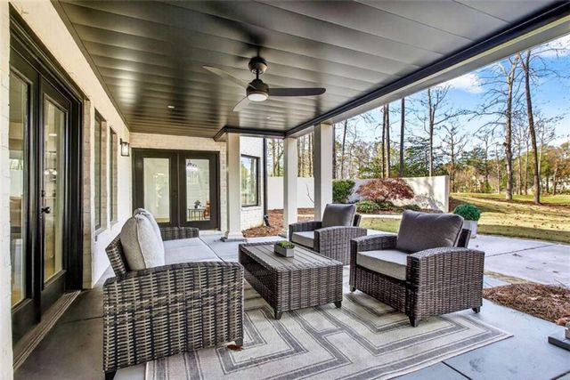 450 Birkdale Drive, Fayetteville, GA 30215