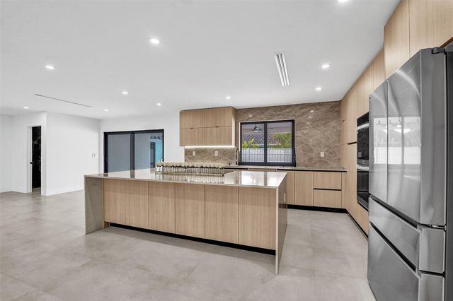 4920 Sarazen Drive, Hollywood, FL 33021