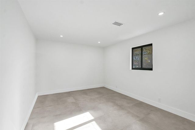 4920 Sarazen Drive, Hollywood, FL 33021