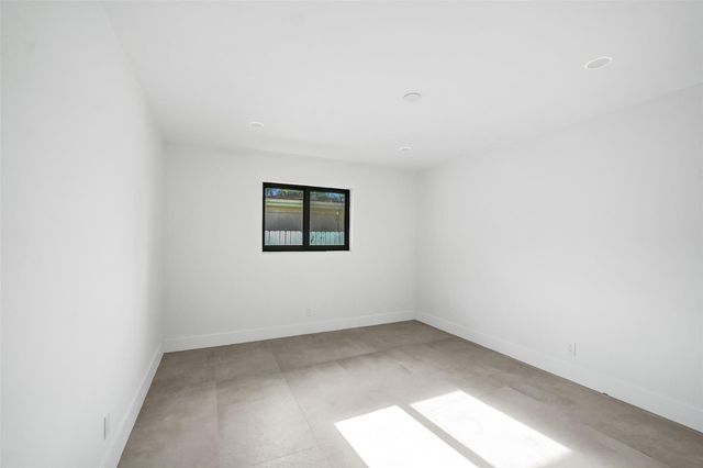 4920 Sarazen Drive, Hollywood, FL 33021